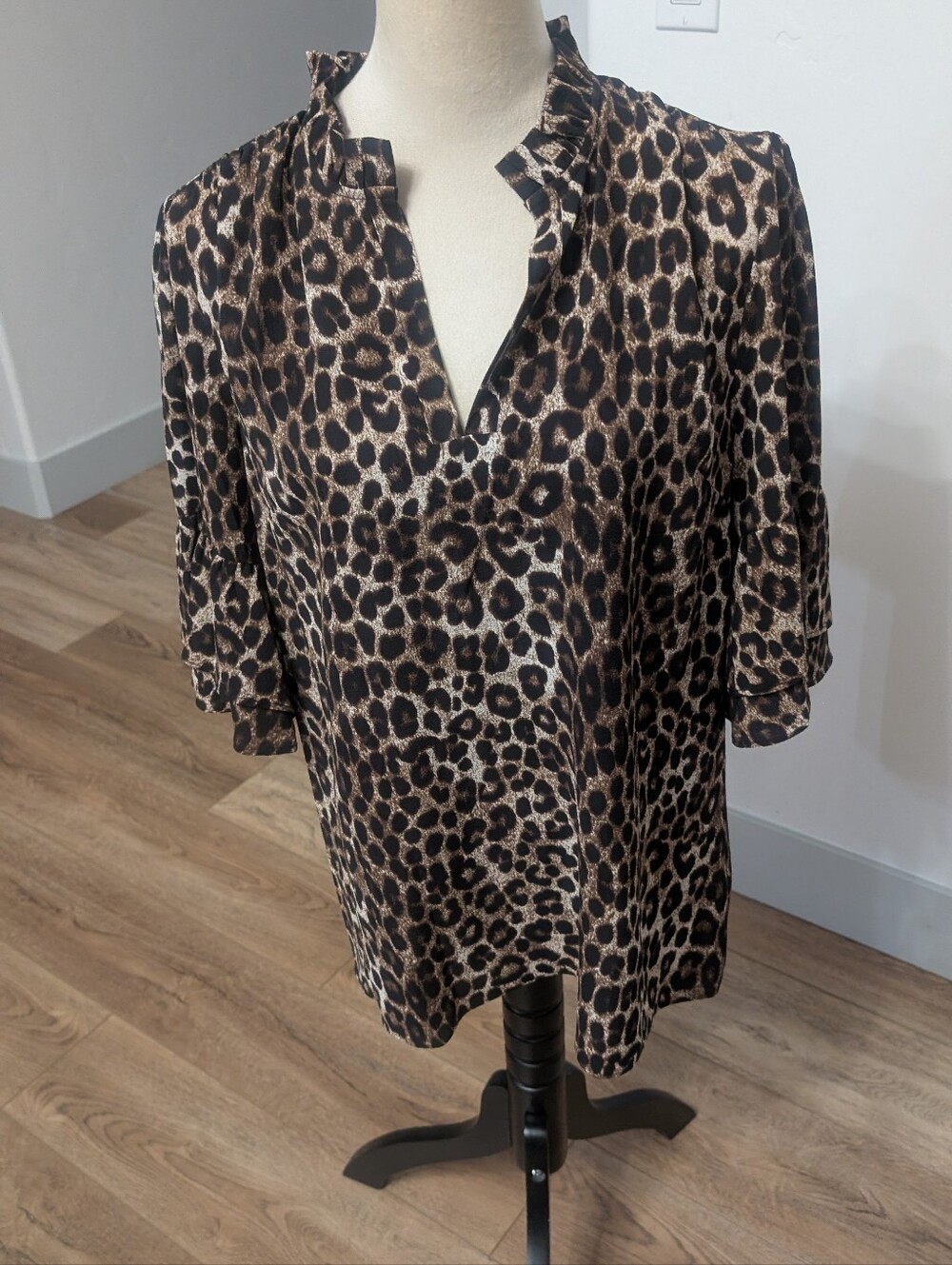 Leopard Print V-Neck Tunic Top